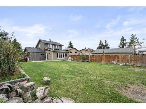 104 Bedford Circle Ne, Calgary, AB - Outdoor With Backyard