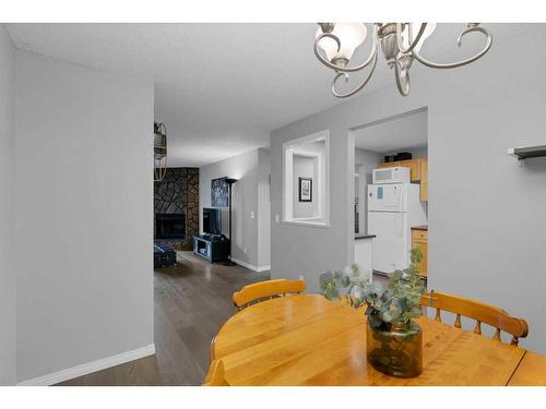 303-1919 17 Avenue Sw, Calgary, AB - Indoor Photo Showing Dining Room