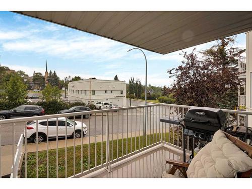 303-1919 17 Avenue Sw, Calgary, AB - Outdoor With Exterior