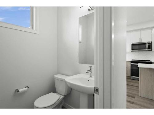 306-75 Evanscrest Common Nw, Calgary, AB - Indoor Photo Showing Bathroom