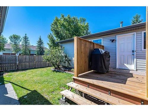 1 Hunters Crescent, Okotoks, AB - Outdoor With Deck Patio Veranda With Exterior