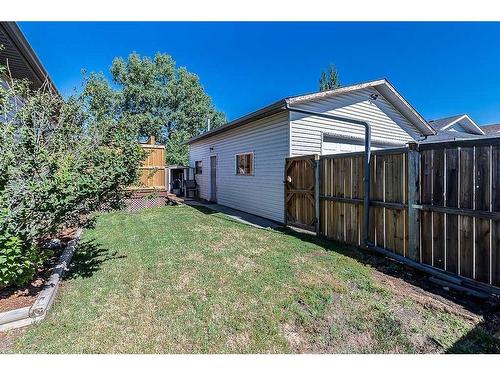 1 Hunters Crescent, Okotoks, AB - Outdoor