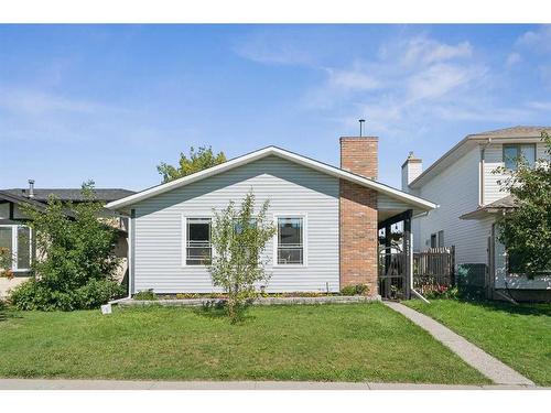 215 Shawcliffe Circle Sw, Calgary, AB - Outdoor