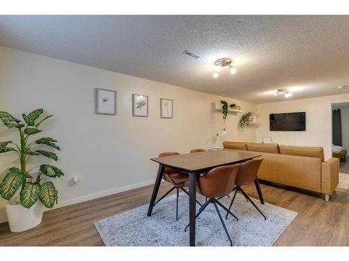 9431 Elbow Drive Sw, Calgary, AB - Indoor