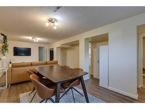 9431 Elbow Drive Sw, Calgary, AB - Indoor