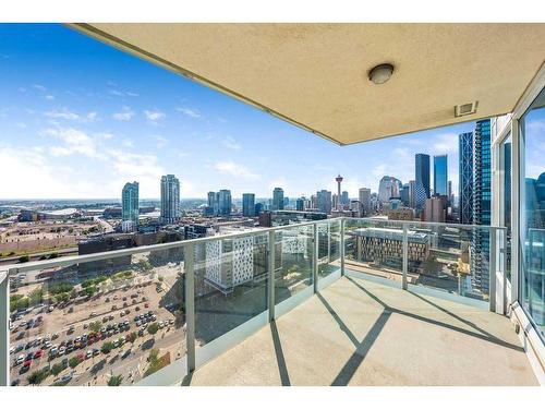 2706-510 6 Avenue Se, Calgary, AB - Outdoor With View With Exterior