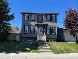 120 Castlegrove Road NE Calgary, AB T3J 1T5