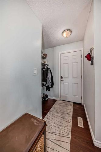 5114 43 Street, Olds, AB - Indoor Photo Showing Other Room