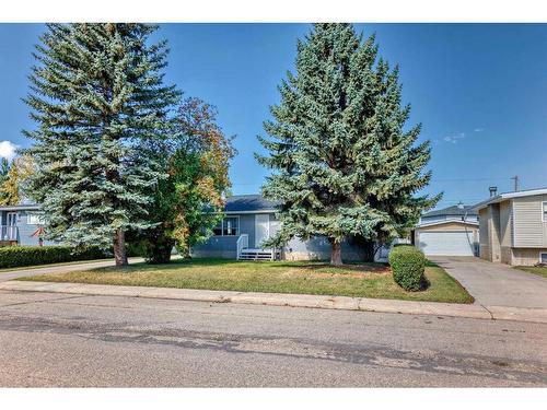 5114 43 Street, Olds, AB - Outdoor