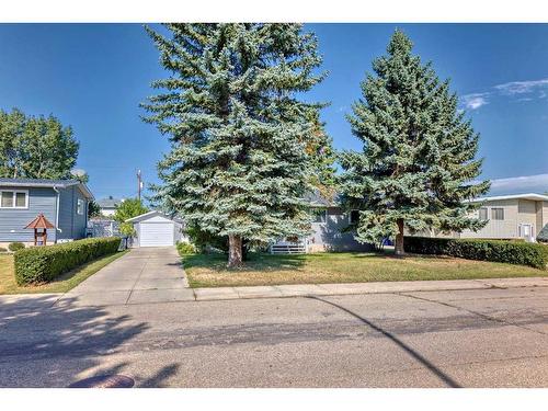 5114 43 Street, Olds, AB - Outdoor