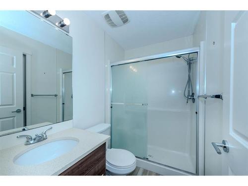 2215-215 Legacy Boulevard Se, Calgary, AB - Indoor Photo Showing Bathroom