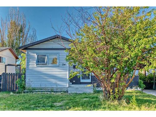 24 Whitaker Close Ne, Calgary, AB - Outdoor