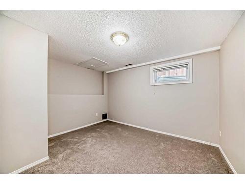 24 Whitaker Close Ne, Calgary, AB - Indoor