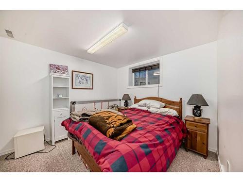 182 Falton Way Ne, Calgary, AB - Indoor Photo Showing Bedroom