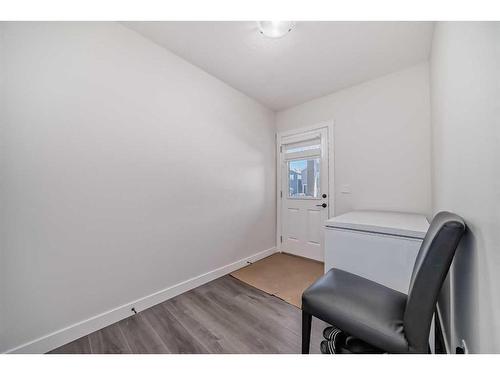 208 Homestead Drive Ne, Calgary, AB - Indoor