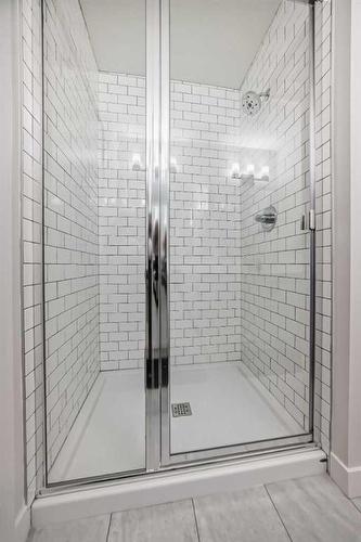 208 Homestead Drive Ne, Calgary, AB - Indoor Photo Showing Bathroom