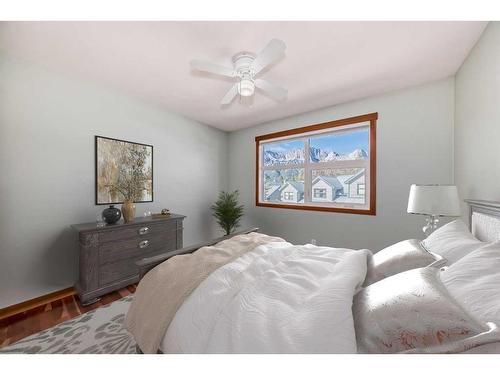 242 Benchlands Terrace, Canmore, AB - Indoor Photo Showing Bedroom