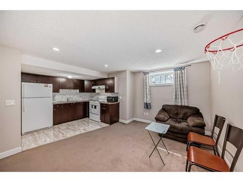 120 Saddlebrook Circle Ne, Calgary, AB - Indoor