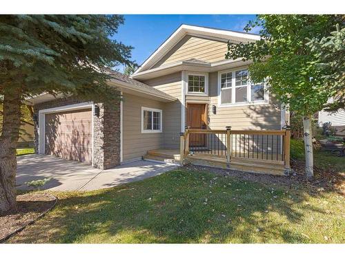 420 Sandstone Place, Okotoks, AB - Outdoor