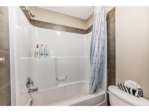 47 Panatella Road Nw, Calgary, AB - Indoor Photo Showing Bathroom