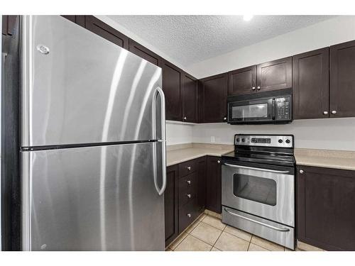 910-1111 6 Avenue Sw, Calgary, AB - Indoor Photo Showing Kitchen