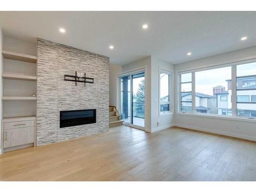 941-38 Street, Calgary, AB - Indoor With Fireplace