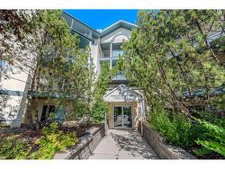 409-10 Dover Point SE Calgary, AB T2B 3K2