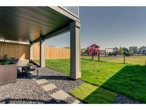 18 Savoy Landing Se, Calgary, AB - Outdoor