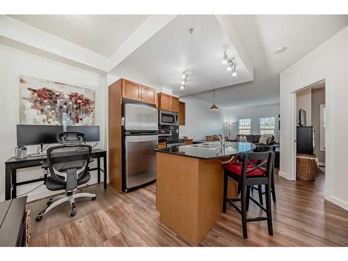 1410-11811 Lake Fraser Drive Se, Calgary, AB - Indoor Photo Showing Kitchen