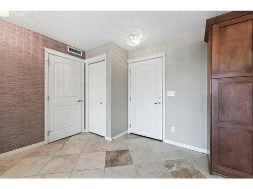 1106-450 Sage Valley Drive Nw, Calgary, AB - Indoor Photo Showing Other Room