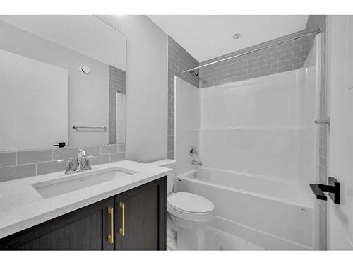 10 Savanna Rise Ne, Calgary, AB - Indoor Photo Showing Bathroom