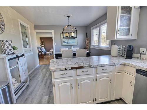 4801 45 Street, St. Paul, AB - Indoor Photo Showing Kitchen