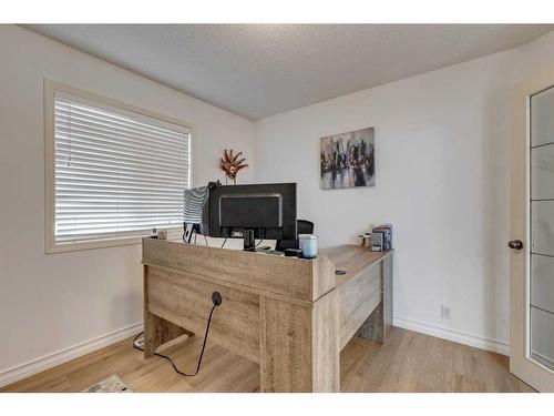 9 Cranwell Place Se, Calgary, AB - Indoor Photo Showing Office