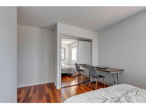 9 Cranwell Place Se, Calgary, AB - Indoor Photo Showing Bedroom