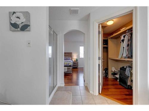 9 Cranwell Place Se, Calgary, AB - Indoor Photo Showing Other Room