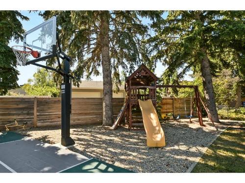 2603 14 Avenue Nw, Calgary, AB - Outdoor