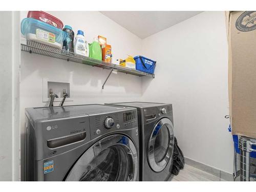 214 Silverado Skies Common Sw, Calgary, AB - Indoor Photo Showing Laundry Room