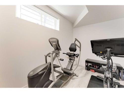 2045 49 Avenue Sw, Calgary, AB - Indoor Photo Showing Gym Room