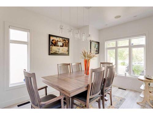 2045 49 Avenue Sw, Calgary, AB - Indoor Photo Showing Dining Room