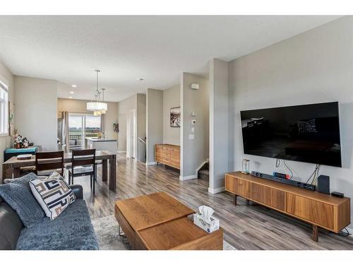 72 Copperstone Common Se, Calgary, AB - Indoor Photo Showing Living Room