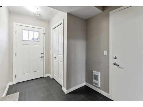 72 Copperstone Common Se, Calgary, AB - Indoor Photo Showing Other Room