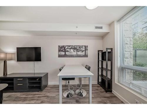 112-51 Waterfront Mews Sw, Calgary, AB - Indoor