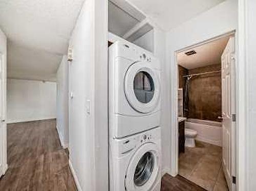 5020 Maryvale Drive Ne, Calgary, AB - Indoor Photo Showing Laundry Room