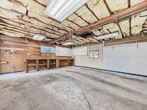 5020 Maryvale Drive Ne, Calgary, AB - Indoor Photo Showing Garage