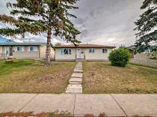 5020 Maryvale Drive Ne, Calgary, AB - Outdoor