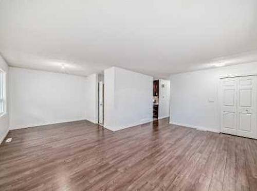 5020 Maryvale Drive Ne, Calgary, AB - Indoor Photo Showing Other Room