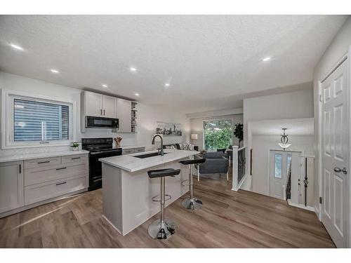 52 Riverbirch Road Se, Calgary, AB - Indoor Photo Showing Kitchen