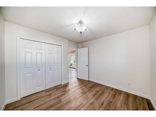 52 Riverbirch Road Se, Calgary, AB - Indoor Photo Showing Other Room