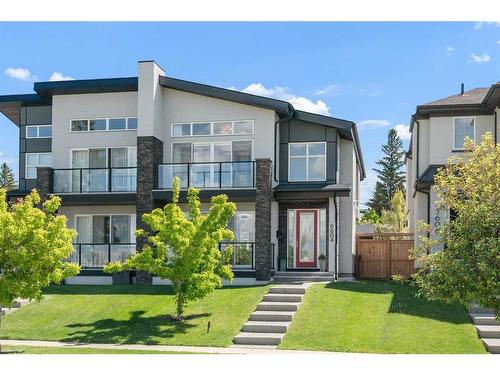 5604 37 Street Sw, Calgary, AB - Outdoor With Facade