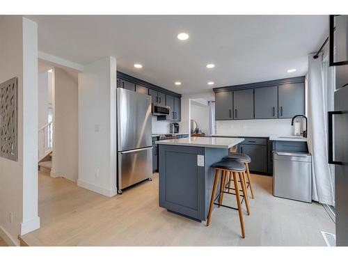 424 Berkley Crescent Nw, Calgary, AB - Indoor Photo Showing Kitchen With Stainless Steel Kitchen